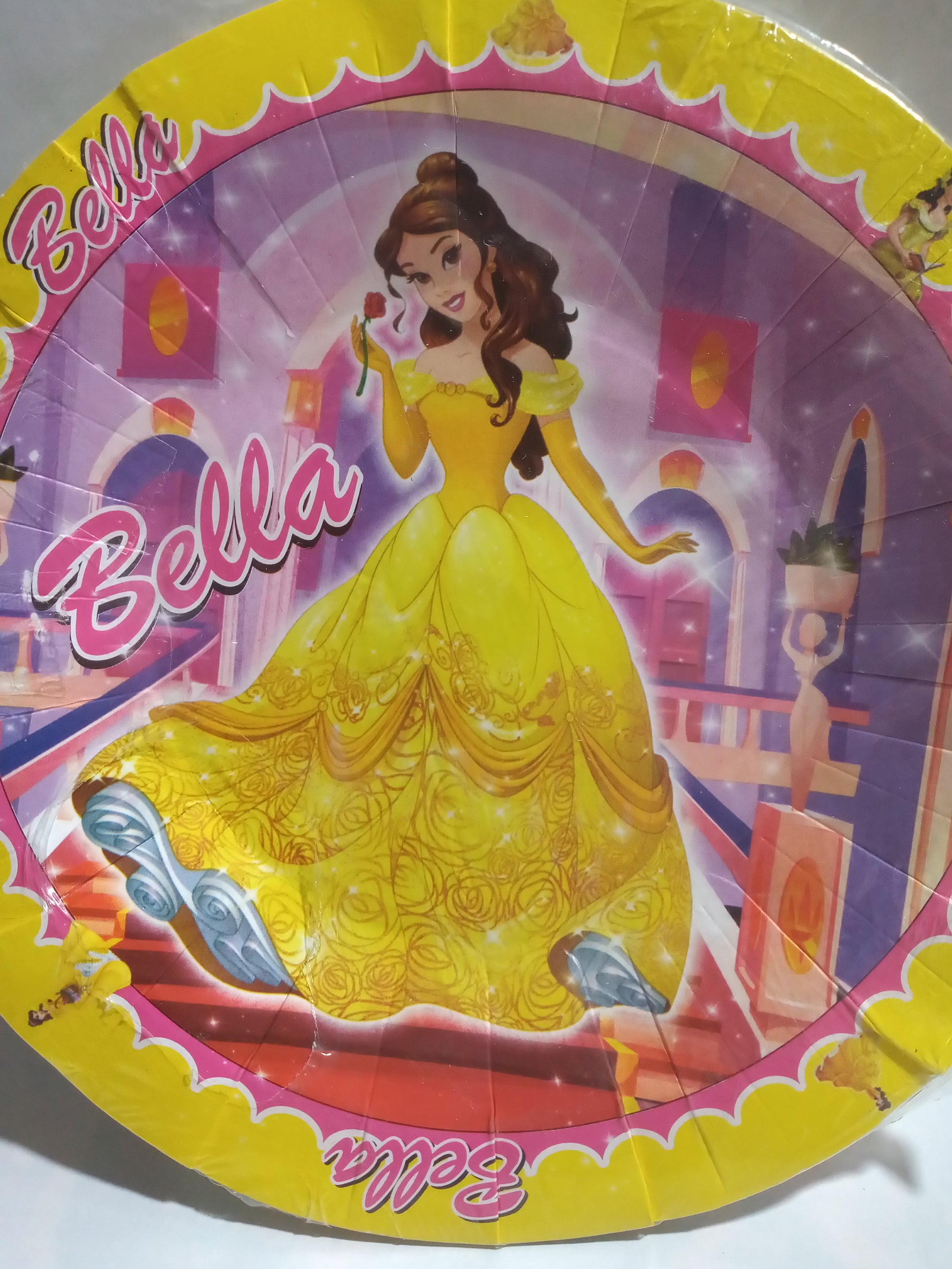plato de personajes