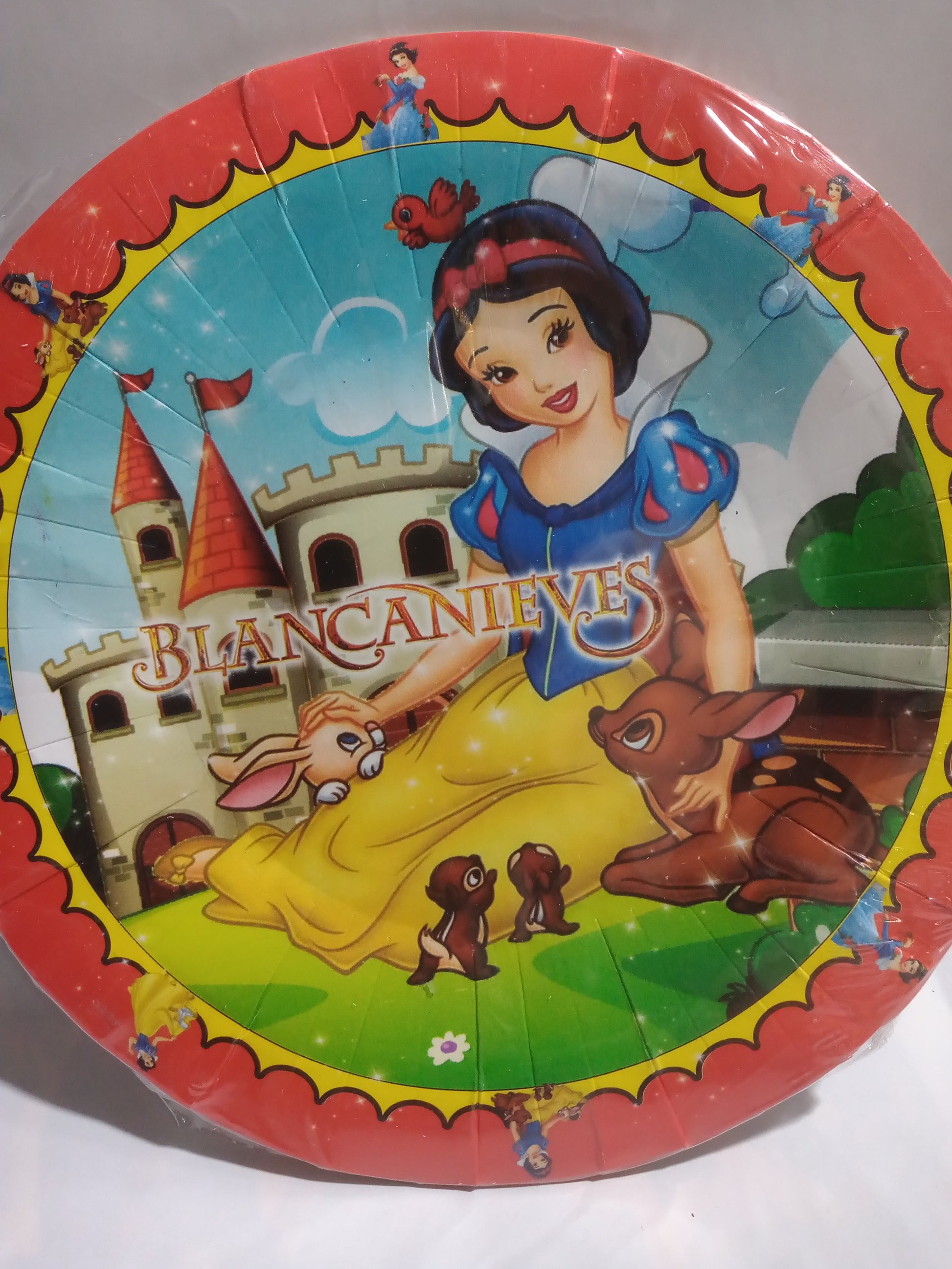 plato de personajes